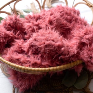 RTS Pink Mauve Faux Flokati Fur | Newborn Photography Prop | Deep Pink Fur Basket Bowl Stuffer | Pink Soft Plush Fur Baby Prop Layer