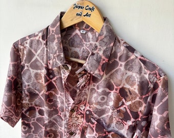 Vintage Silk / Hawaiian Shirt / Silk Shirt / Men's Half Sleeve Shirt / Chic Shirt For Men / Gifts For Him / Retro Shirt / Vacation / Holiday