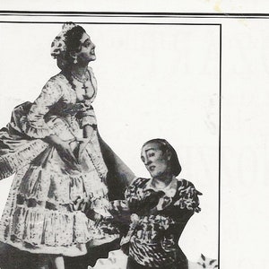 Op de afbeelding: Zwart-witte albumhoes met een foto van twee operazangers. De titel van het album is "Mozart Le Nozze Di Figaro" met de namen van de zangers en de dirigent eronder. Het album is van de Musical Heritage Society.
