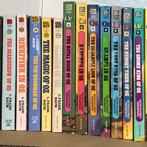 Complete Del Rey Oz novels, by L. Frank Baum and Ruth Plumly Thompson, published by Del Rey: Wizard of Oz # 1 - 29.