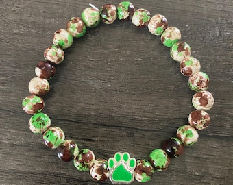 Paw Beaded bracelet, paws , stretch  bracelet, dog mom, animals, dogs, jewelry, rescue mom gift, dog mom, kids bracelet