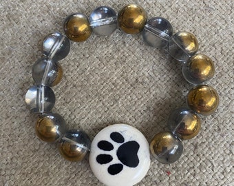 Beaded bracelet, paws, paw charm bracelet, handmade, animals, dogs, cats, rescue mom gift, dog mom, cat mom, pet memorial gift