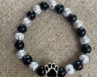 Beaded charm bracelet, paw charm, beaded bracelet, cat lover, dog lover, gift for her, gifts for him, dog mom gift, memorial pet jewelry