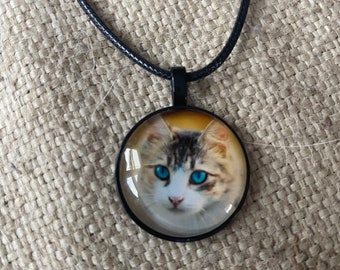 Cat mom necklace, cat mom, Cabochon necklace, gift idea, under 20, rescue mom gift, kitty, cats, cat jewelry, cat mom, cats; cat gift