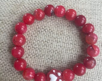 Handmade dog & cat lover beaded bracelet, pet themed stretch cord jewelry, paw print charm gift for animal lovers, dog mom gift,cat mom gift