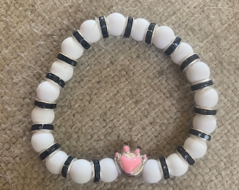 Beaded charm bracelet, beaded bracelet, cat lover, cats, stretch bracelet, gift for her, cat jewelry, cat mom gift, gift for mom