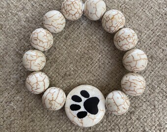 Beaded bracelet, paws, paw charm bracelet, handmade, animals, dogs, cats, rescue mom gift, dog mom, cat mom, pet memorial gift