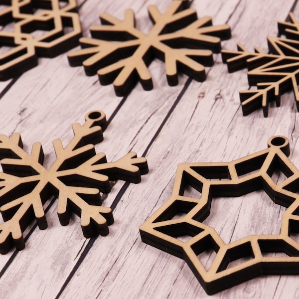 Tree decorations set of 8 - 5 cm - snowflake - Christmas decorations - ornament - 4 mm lime wood - for hanging - with eyelet