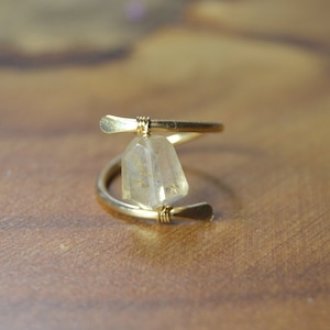 Champagne Topaz Ring in 14k Gold Fill, Sterling Silver // November Birthstone // Bohochic Rings // Raw Topaz Ring // 23rd Anniversary