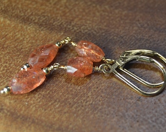 Oregon Sunstone örhängen i 14k guldfyllning, 14k guld // Höstörhängen // Bohochic solsten // Äkta solsten // Läkande kristallörhängen