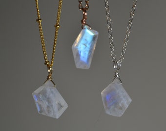Moonstone Necklace in Sterling Silver, 14k Gold // June Birthstone // Raw Moonstone // Healing Crystal // Bohochic // Minimalist Moonstone
