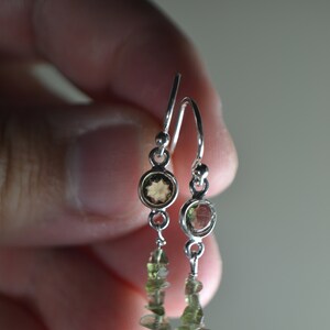 Moldavitörhängen i sterlingsilver // Tektitorhängen // Äkta moldavitsmycken // Tjeckisk moldavit // Läkande ädelsten // Elegant bild 4