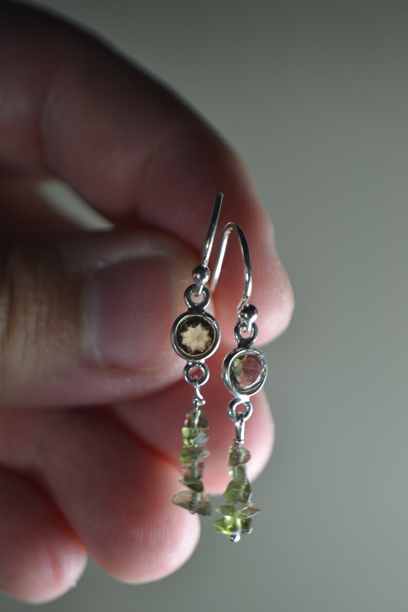 Moldavitörhängen i sterlingsilver // Tektitorhängen // Äkta moldavitsmycken // Tjeckisk moldavit // Läkande ädelsten // Elegant bild 4