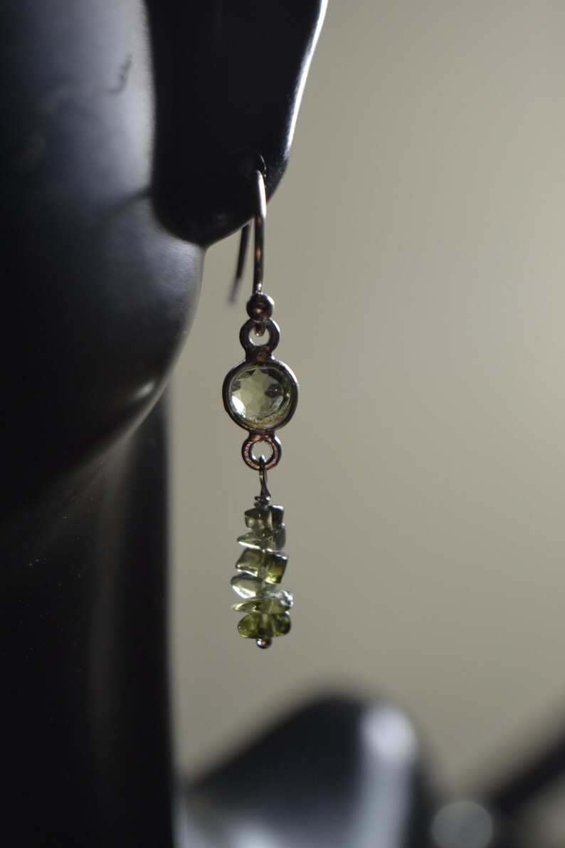 Moldavitörhängen i sterlingsilver // Tektitorhängen // Äkta moldavitsmycken // Tjeckisk moldavit // Läkande ädelsten // Elegant bild 2