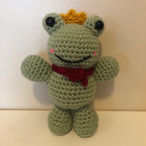 King Froppity! Crochet Frog plush