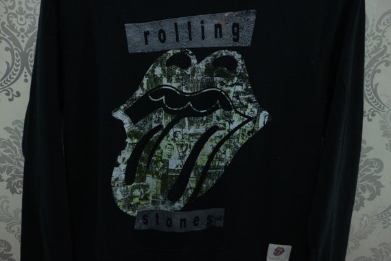 rolling stone sweater