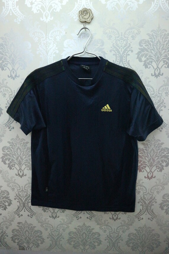 adidas t shirt sportswear