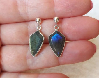 Labradorite Dangle Earrings, Sterling Silver Arrow Shape, Natural Gemstone Studs, Elegant Drop Earrings, Gift for Her, boho style