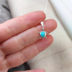 Sterling Silver turquoise turtle necklace, 925 silver turtle pendant, cute turtle charm, animal lover gift,dainty necklace, simple necklace