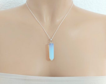 Collier pendentif opale blanche en chaîne en argent sterling 925, collier à breloques opale, collier avec pierres de naissance, collier de pierres précieuses naturelles