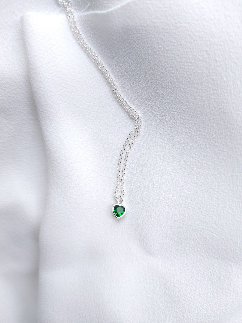 Sterling Silver emerald necklace, heart pendant Necklace, gift for women, heart charm, heart necklace, green pendant, gift for girlfriend image 4