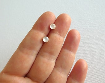 Tiny Mother of Pearl stud earrings, sterling silver post earrings,tiny pearl earrings,dainty pearl earrings,small white earrings,.925 silver