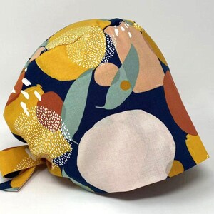 No Tariff (US/CA) - Scrub Cap - Peace of Mind - Peach - Abstract Pixie - MimiScrubHats