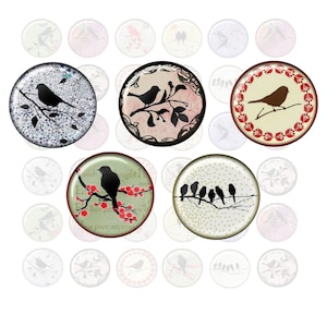 Könnte beinhalten: Set mit 20 runden, bunten, bedruckten und gemusterten Papierstickern mit einer Silhouette eines Vogels auf jedem. Die Sticker zeigen eine Vielzahl von Designs, darunter Blumenmuster, Punkte und Text.