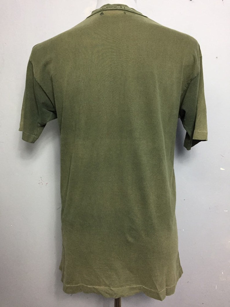 Vtg 90s Bitch Skateboard Streetwear Tshirt