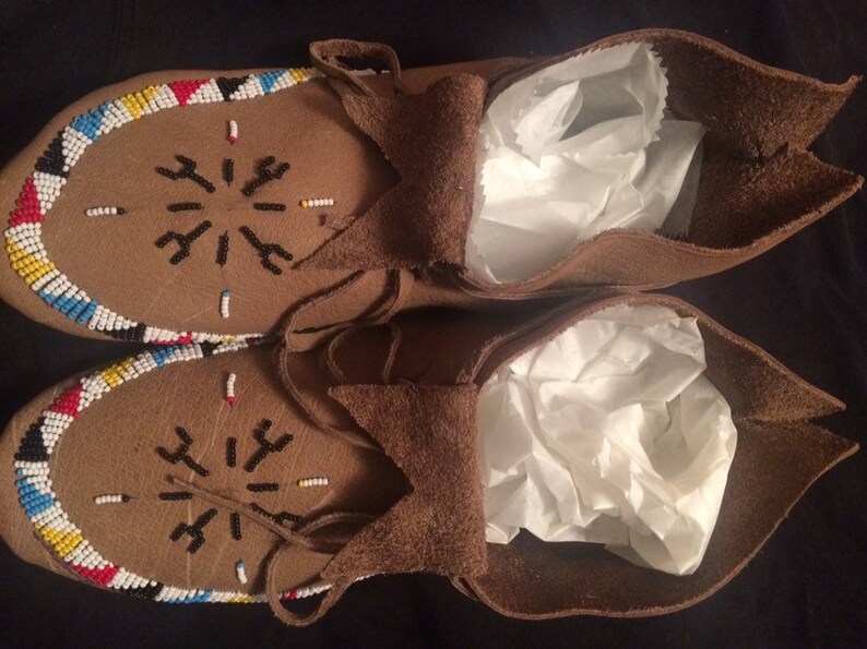 Authentic Beaded Moccasins handmade in the Sioux traditional | Etsy