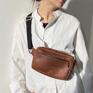 Leather Fanny Pack, Personalized Hip Bag like Leather Gift, Handmade Crossbody Bag for Womens, Custom Women&#39;s Fanny Bag like Wife Gift