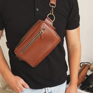 Sac banane pour homme, sac banane en cuir pour homme, sac banane pour homme, petit sac bandoulière pour homme, petit sac banane en cuir pour homme, cadeau en cuir pour homme