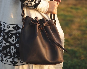 Sezane liberte bucket bag hotsell