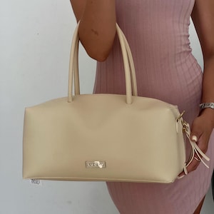 Eco-Ledertasche für Damen, kleine Umhängetasche als Geschenk für Frauen, Vegane Lederhandtaschen für Frauen, minimalistische Hobo Tasche als Ehefrau Geschenk