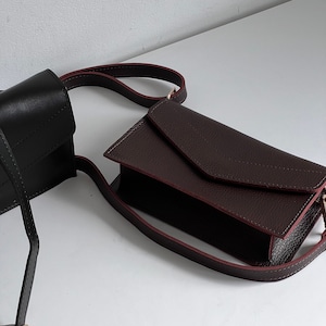 Vegan Leder Clutch für Frauen, Mini Messenger Bag, Eco Leder Kleine Damentasche, Schultertasche mit abnehmbarem Riemen, Einkaufstasche Ästhetik