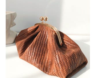 Brown Woven Leather Clutch Bag, Retro Kiss Lock Purse, Vintage Style Handbag for Women