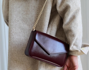 Burgundy Crossbody Bag , Messenger Bag, Eco Leather Envelope Purse, Minimalist Leather Handbag, Gift for Women