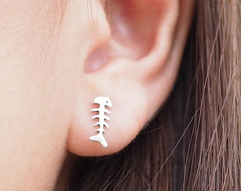 Fish Bone Stud Earrings 925 Sterling Silver Tiny Skeleton Fish Earrings Minimalist Animal Jewelry Cute Gift for Cat Lover