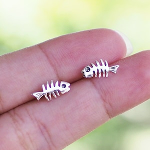 Fish bone Stud Earrings, Fish earrings, Food Earrings, Tiny stud earrings, Gift idea / BK100P
