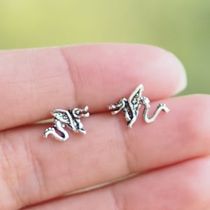 Dragon Earrings, Animal Earrings /BD112P