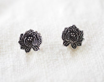 Pendientes de loto en plata de ley, pendientes de flor de loto, regalo de yoga, joyería budista zen / Q85