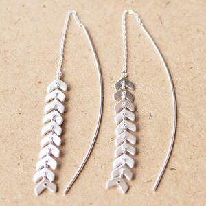 Chevron Threader Earrings, Arrow earrings, Chevron Jewelry / CTD37