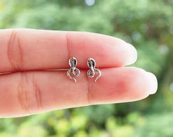 Tiny Snake Stud Earrings, Serpent Earrings, Cobra snake Earrings, Gift idea / BK111P