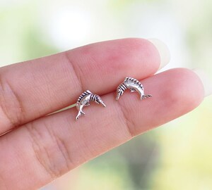 Boucles D’oreilles Mini Poisson En Argent – Style Boho, Dauphin, Baleine – Pour Tenue D’été, Plage, Cadeau Femme