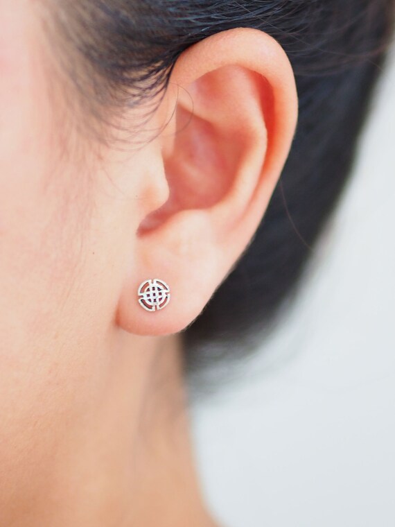 6 mm Circle Celtic Stud Earrings, Circle Earrings, Viking Jewelry, Minimal earrings / PK26