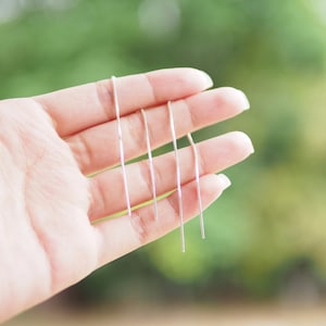 13.5cm - ロングチェーンイヤリング、スレッダーイヤリング、ダブルピアスイヤリング、ミニマルイヤリング / CTD22