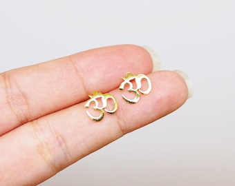 Gold Plated Ohm Earrings, Om Earrings, Chakra jewelry, Namaste, Yoga gift / Q247G
