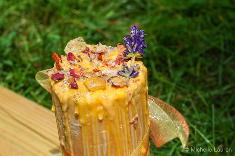 BareBeautyOrganics Pillar Candle - Thumbnail 4