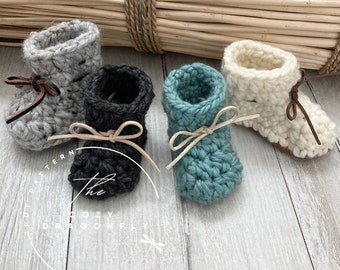 CROCHET PATTERN Chunky Baby Booties, Crochet Baby Bootie Pattern, Baby Slippers, Baby Booties with Leather or Yarn Soles, PDF Download