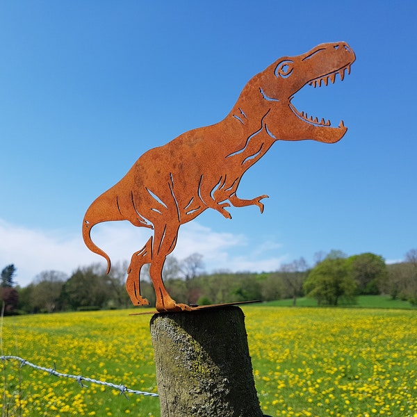 Rusty Metal T-Rex Dinosaur Fence Post Topper - Garden Ornaments - Art - Raptor - Dino - Jurassic Park